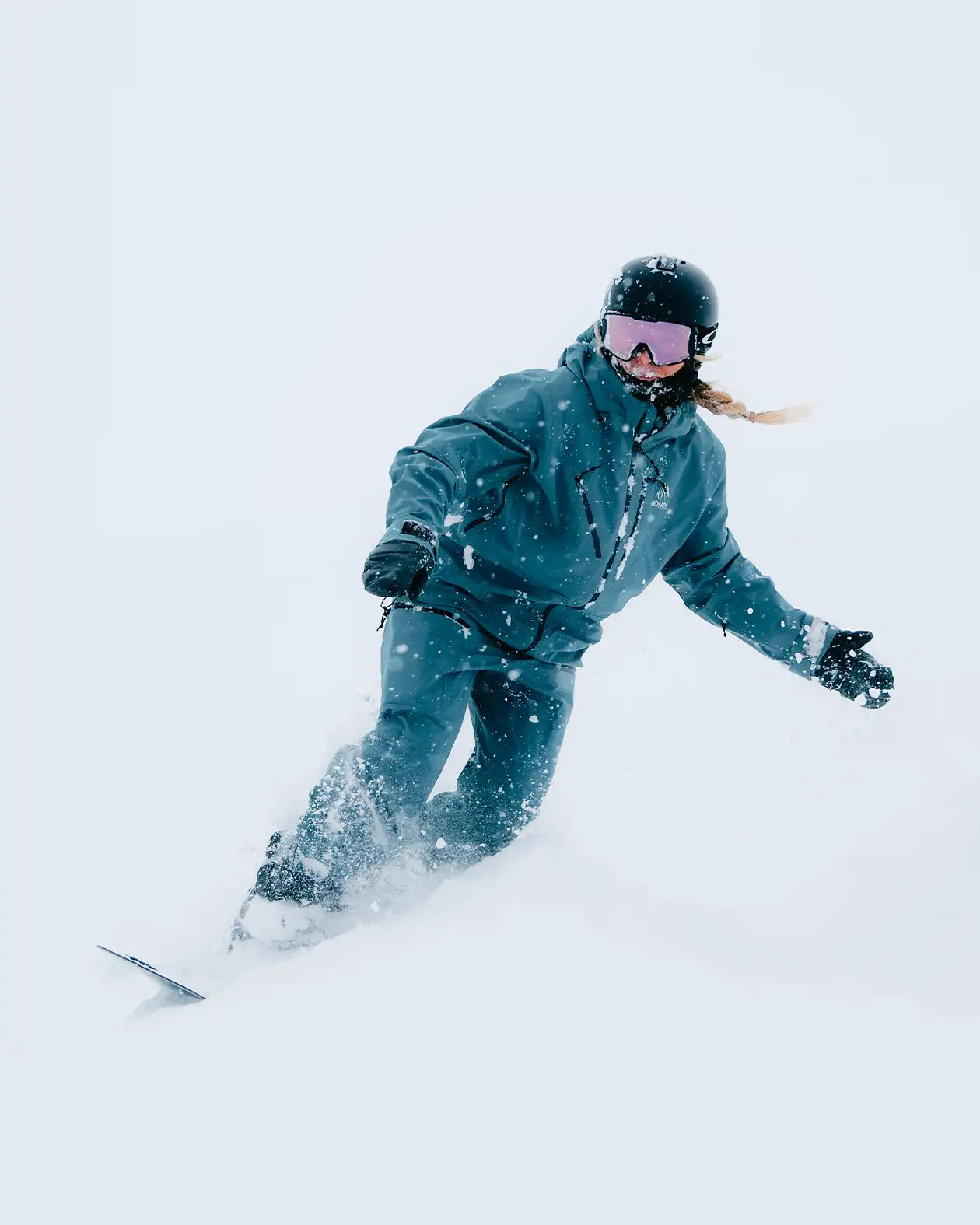 jones-snowboards-women-s-shralpinist-stretch-recycled-3l-pants-2026 image 2