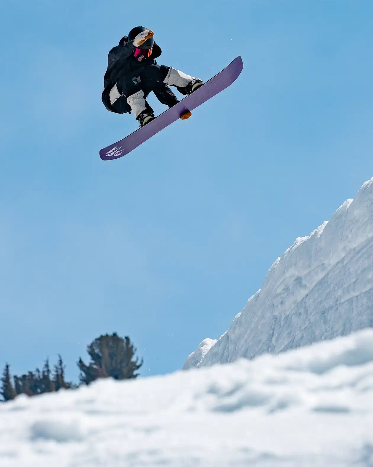 jones-snowboards-airheart-2-0-snowboard-donna-all-mountain image 2