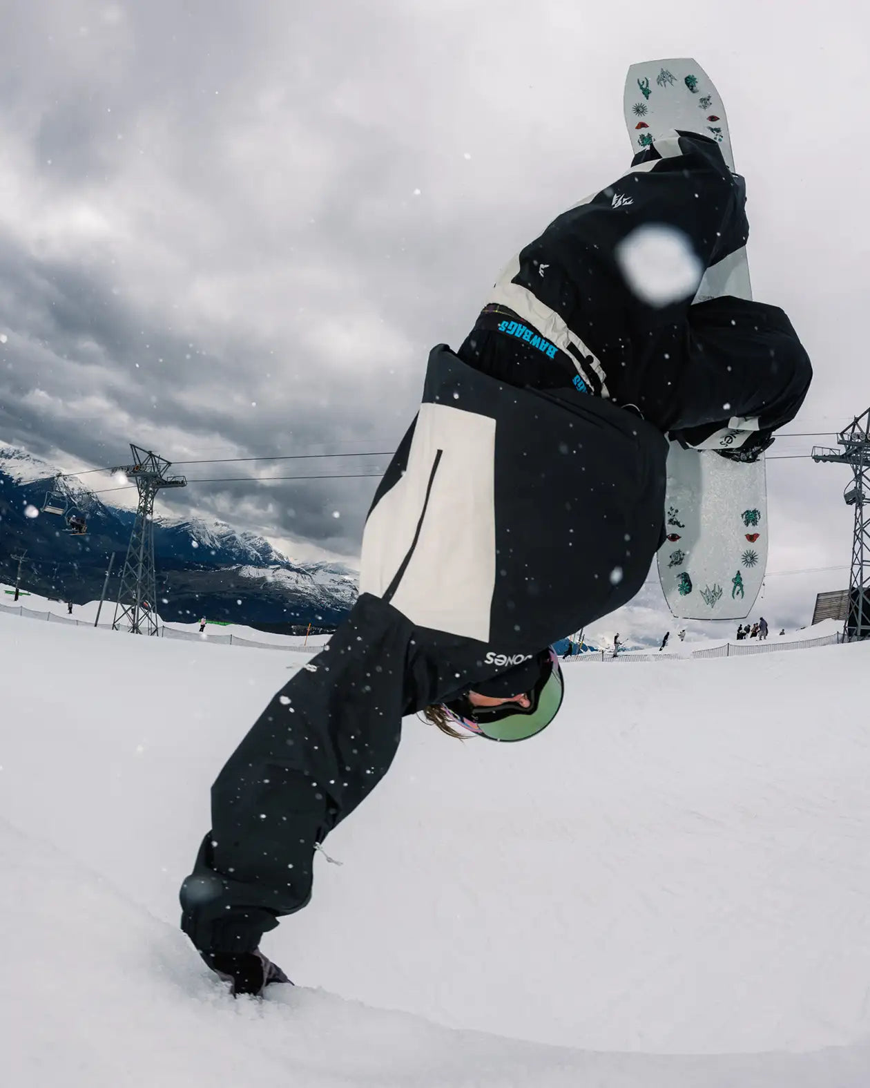 jones-snowboards-tweaker-snowboard-donna-2026 image 2
