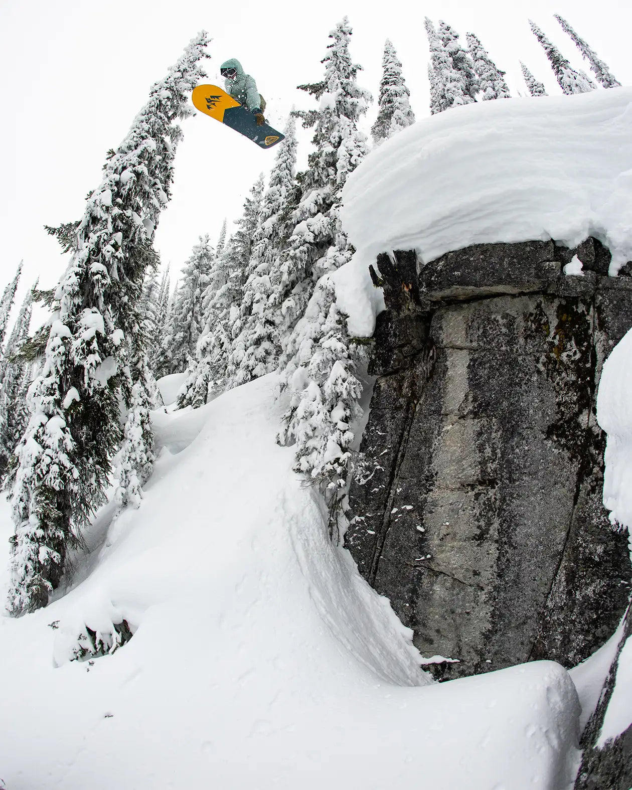 jones-snowboards-frontier-2-0-2026-snowboard-da-uomo-new-shape image 3