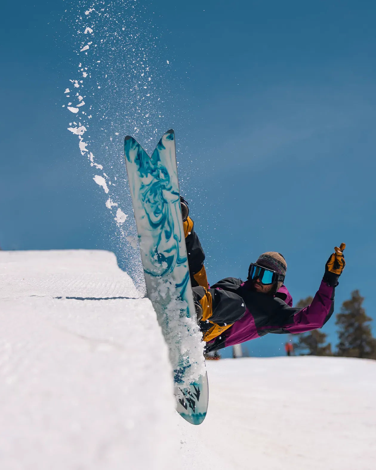 jones-snowboards-storm-wolf-2025-snowboard-unisex image 2