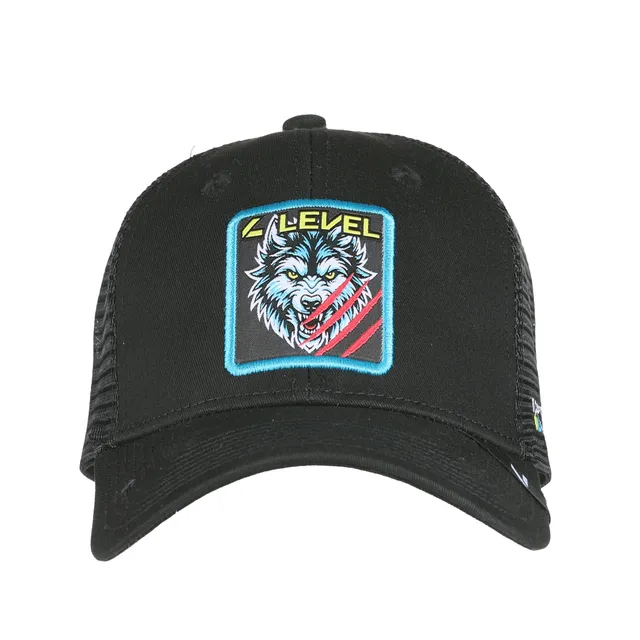 level-cap-mesh-wolf-cappellino-trucker-lifestyle image 1