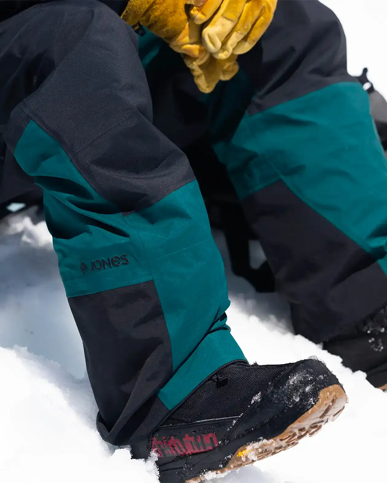 jones-snowboards-shralpinist-gore-tex-epe-3l-bib-uomo-2025 image 3