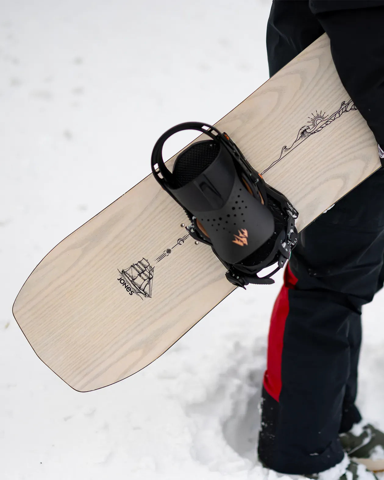 jones-snowboards-women-s-flagship-2025-tavola-freeride image 4