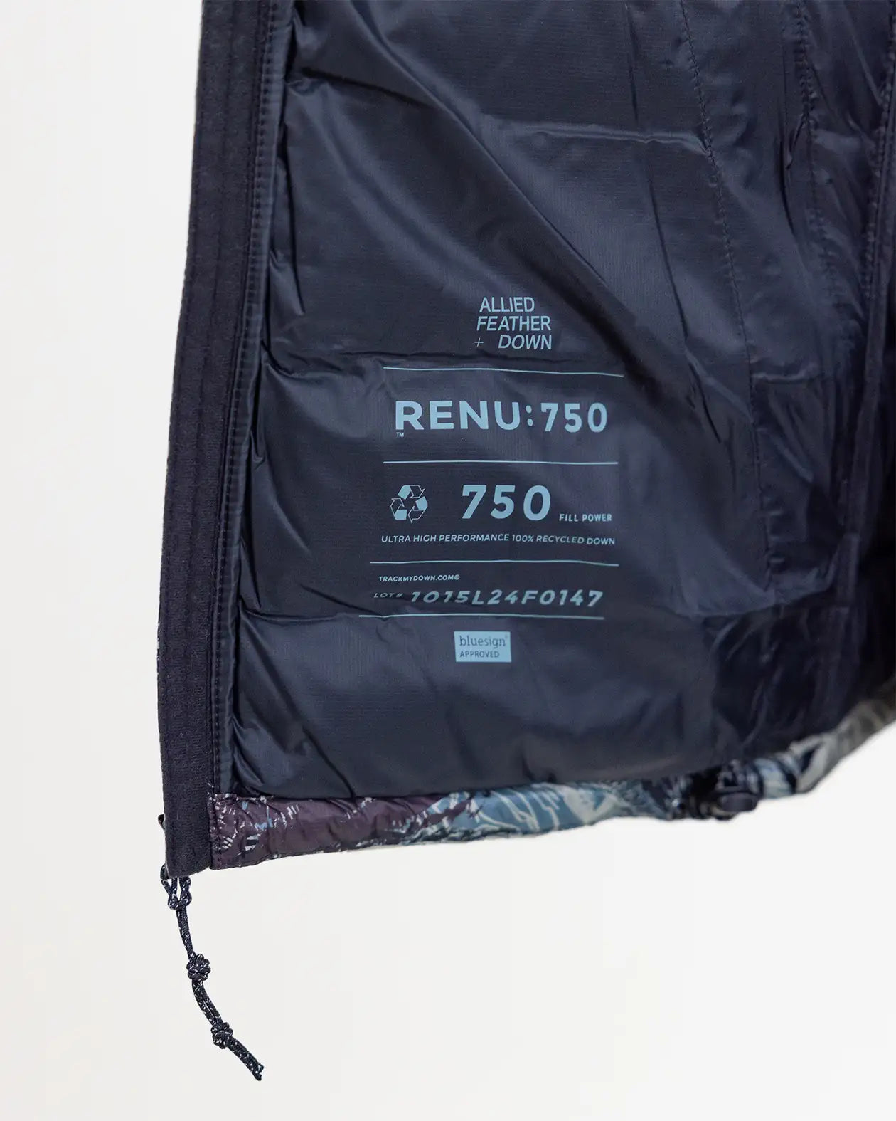 jones-snowboards-re-up-recycled-down-hoodie-donna-2026 image 6